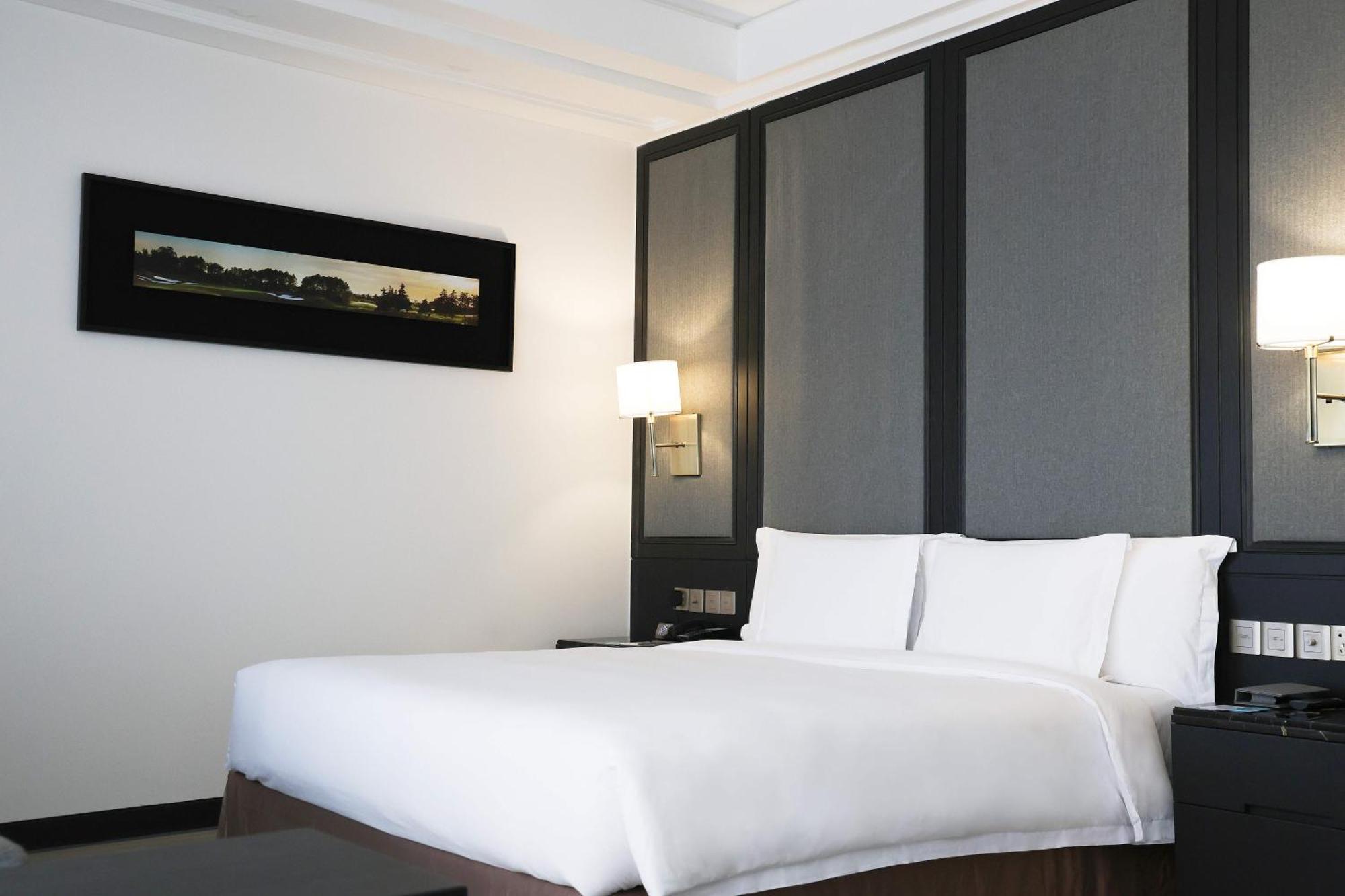 Crowne Plaza Shanghai Anting-Auto City - 15 Minutes Drive To F1 Jiading Zewnętrze zdjęcie