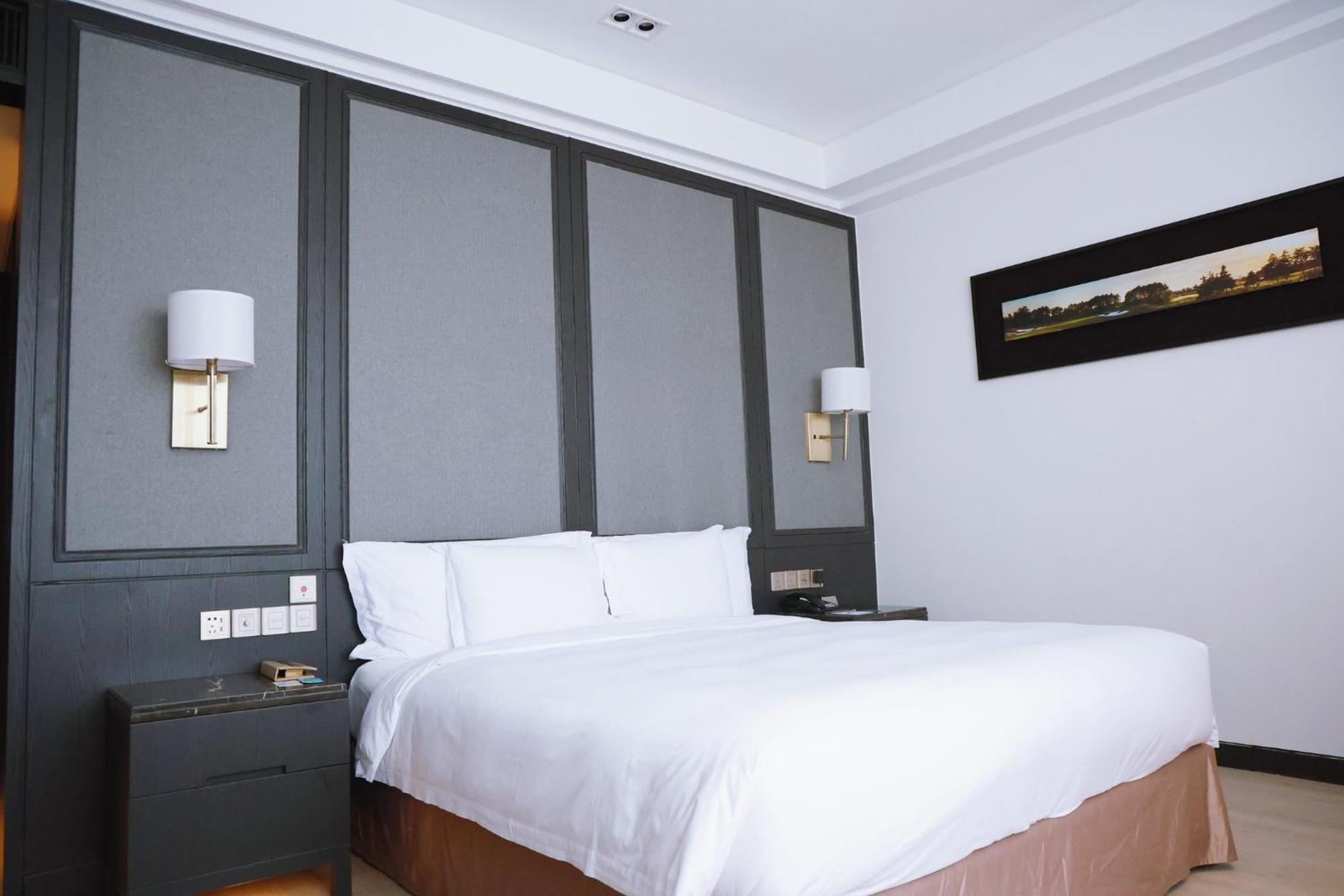 Crowne Plaza Shanghai Anting-Auto City - 15 Minutes Drive To F1 Jiading Zewnętrze zdjęcie